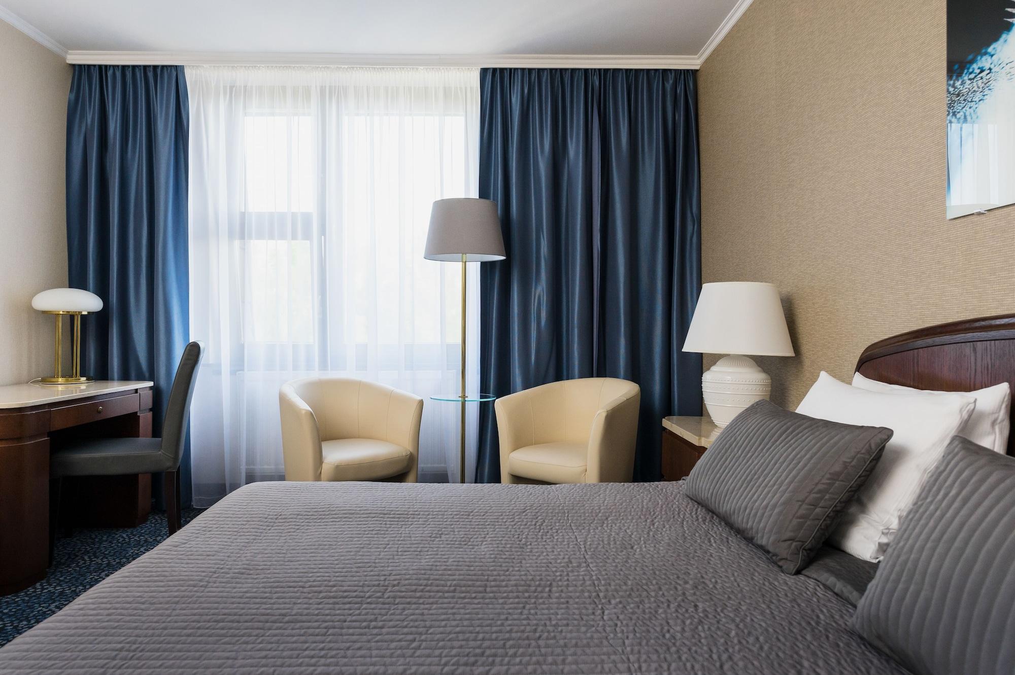 Booking Hotel & Spa Krakow Dış mekan fotoğraf A room at the hotel