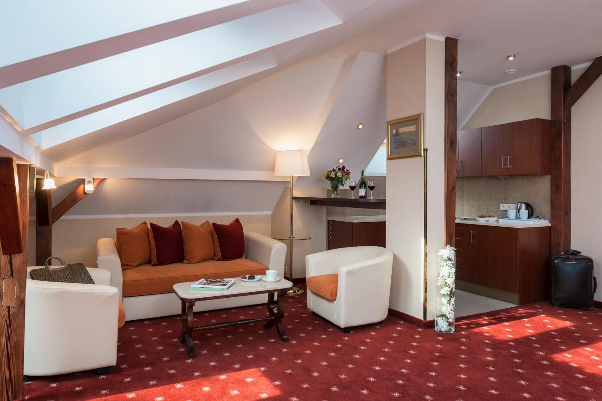 Booking Hotel & Spa Krakow Oda fotoğraf Suite